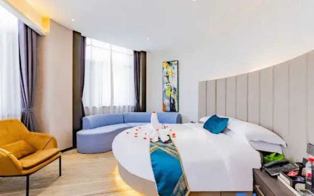 Lisi Boerman Hotel (Wanda Plaza)