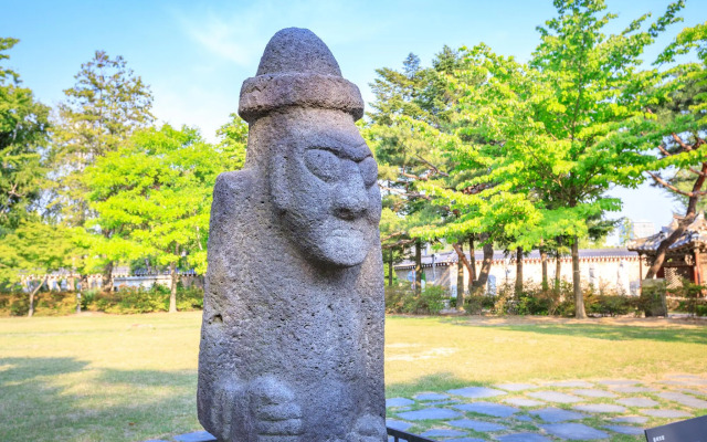Nolmeong Swimeong Goleumeong Pension
