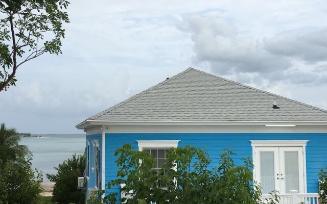 Mangrove Cay Sea View Villas 0