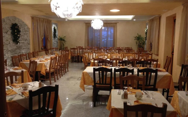 Albergo Del Ponte