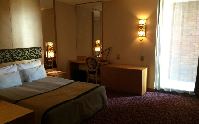 Отель Marmara Hotel Budapest