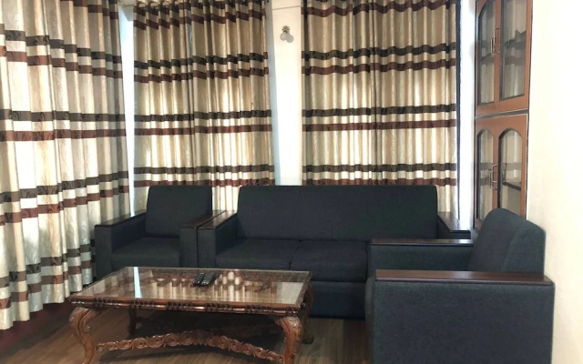 First Apartment 1bhk Thamel 5 min Walk 1st Floor