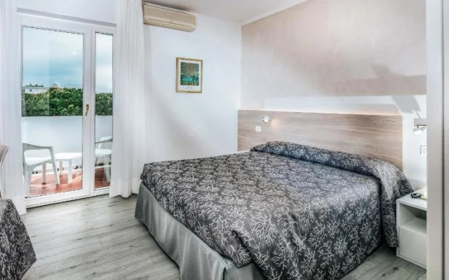 Hotel Ambassador Meuble