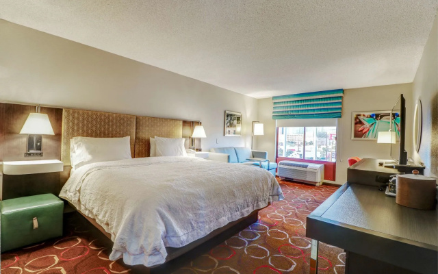 Hampton Inn Tropicana