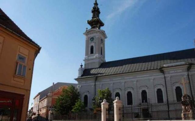Отель Guest Accommodation Tal Centar Нови Сад вид на фасад