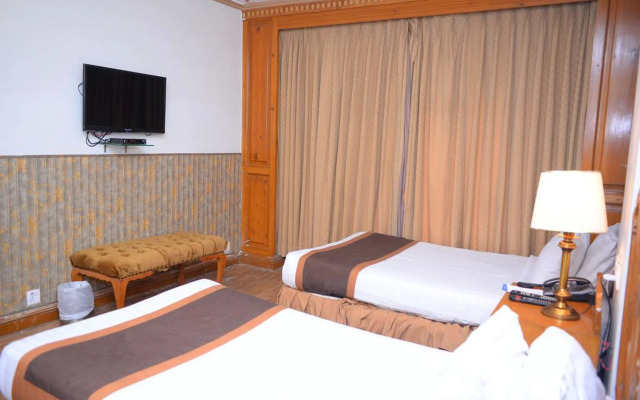 Hilton Suites