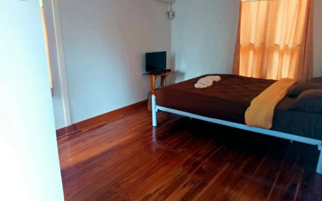Phunamtip Resort