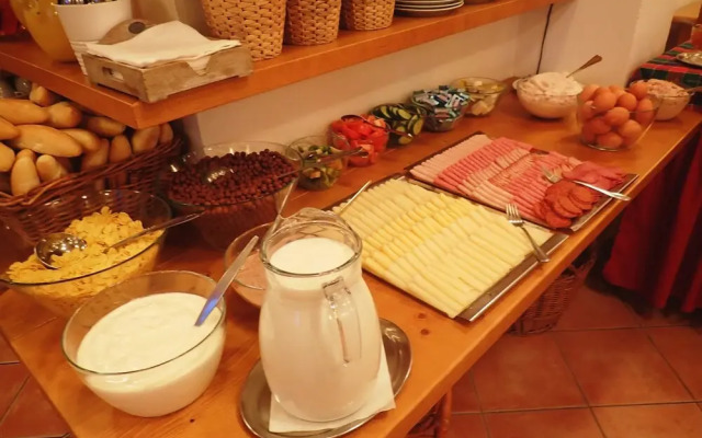 Sporthotel Å Vã½Carskã¡ Bouda