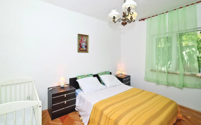 Beautiful Apartment in Mastrinka With Wifi and 2 Bedrooms