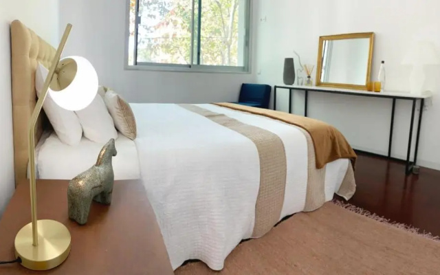 Cascais Avenida Loft- by ONARTstays