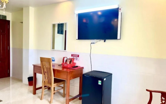 Long Hà Hotel
