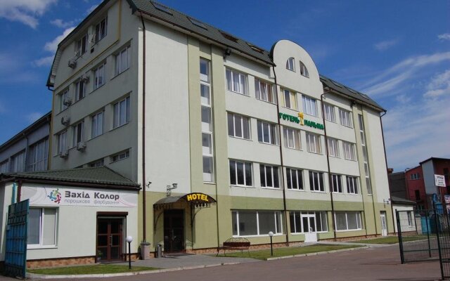Гостиница Пальма вид на фасад