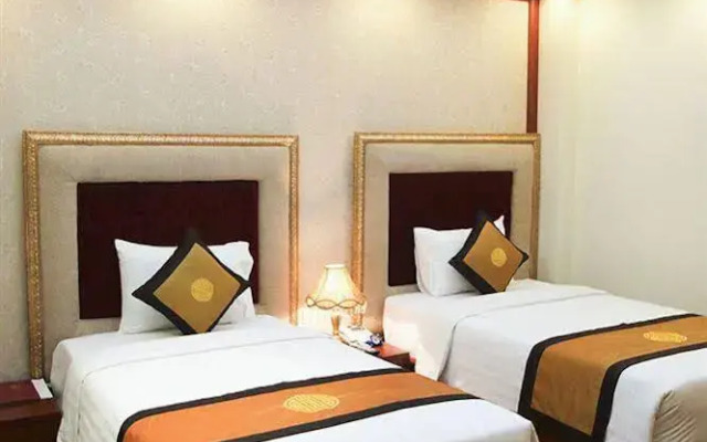 Royal Palace Hotel
