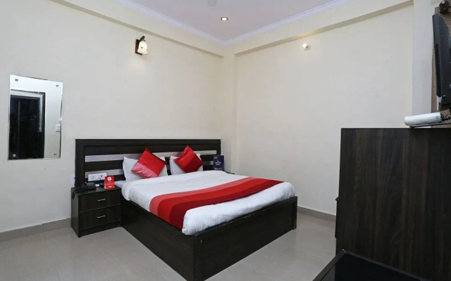 OYO 6976 Hotel Ganges Park