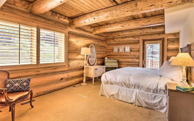 Skiing & Hiking Access: Spacious Granby Cabin!