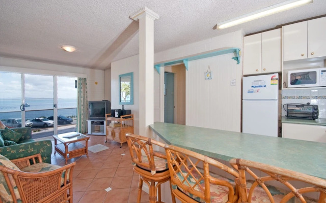 Shoal Bay Road, Castaways, Unit 04, 17