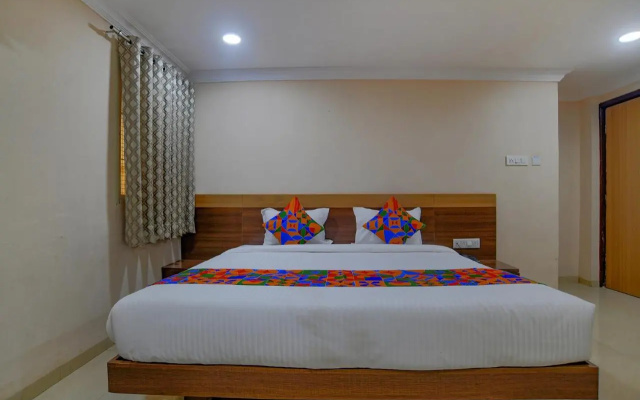 Fabhotel Pishori