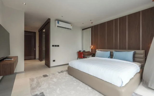 4BR Pool Villa Near Beach V200