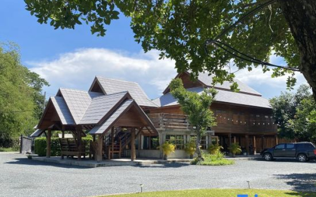 Lan Long Khao Cafe & Resort