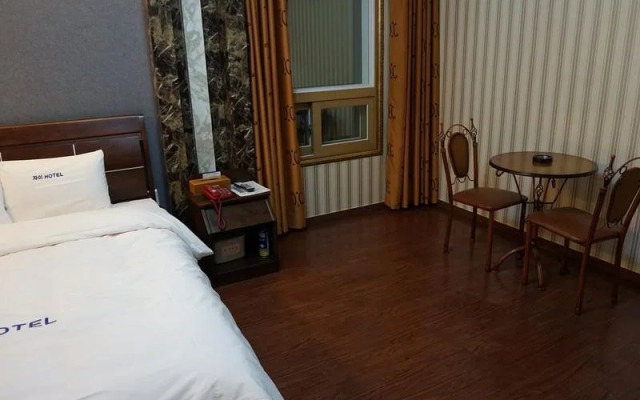 Xi Motel