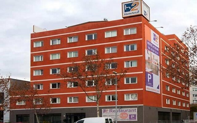 B&B Hotel Barcelona Rubi вид на фасад