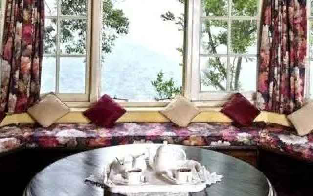 Singtom Tea Estate & Resort
