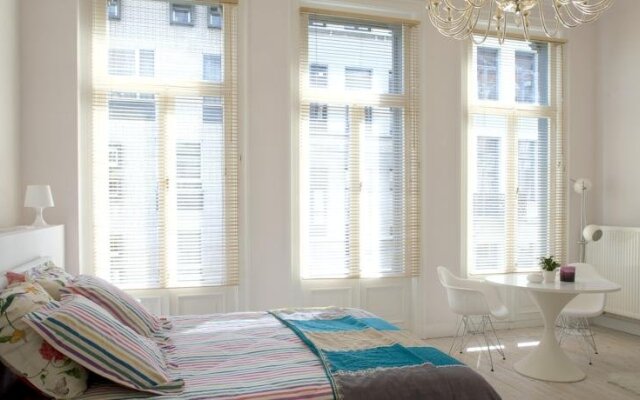 Отель B&B Antwerp Бельгия, Антверпен - отзывы, цены и фото номеров - забронировать отель B&B Antwerp онлайн комната для гостей