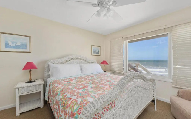 White Heron Beach House by Distinctive Beach Rentals