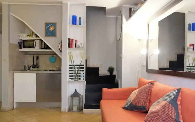 Mir Small Loft on Giulia Street