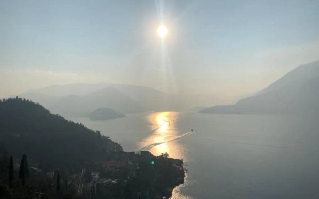 Il Patio Varenna Pool apartment sleeps 6