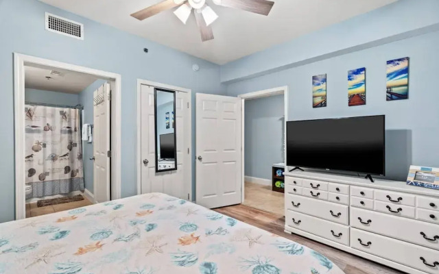 Laketown Wharf Unit 104