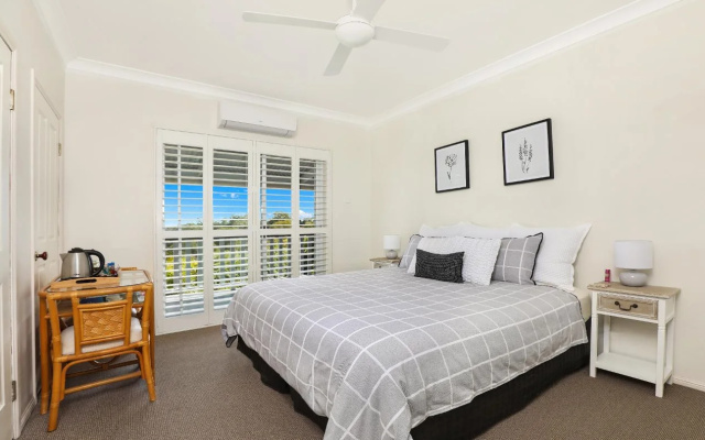 Avocado Grove Bed and Breakfast