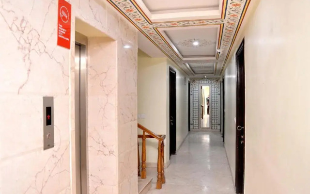 Oyo 3949 Hotel Grande Residency