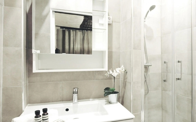 5498 - Le Marais - Best deal