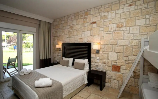 Nostos Hotel