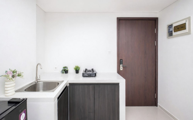 Good Design And Restful 1Br At Apartment Daan Mogot City