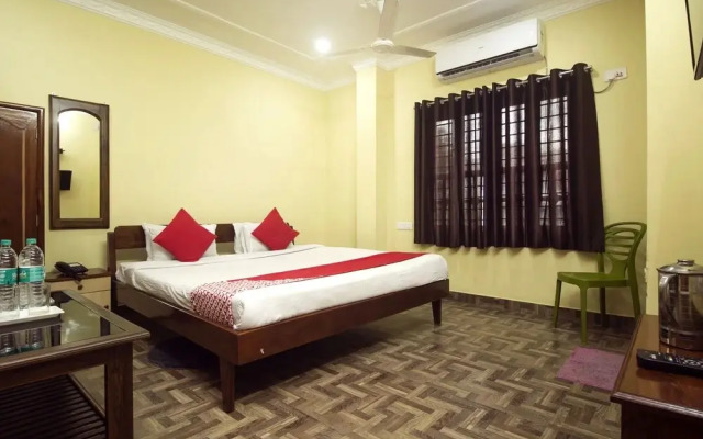 SS Lodge By OYO Rooms