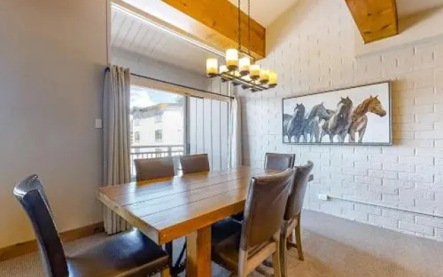 Sheraton Condominium 704