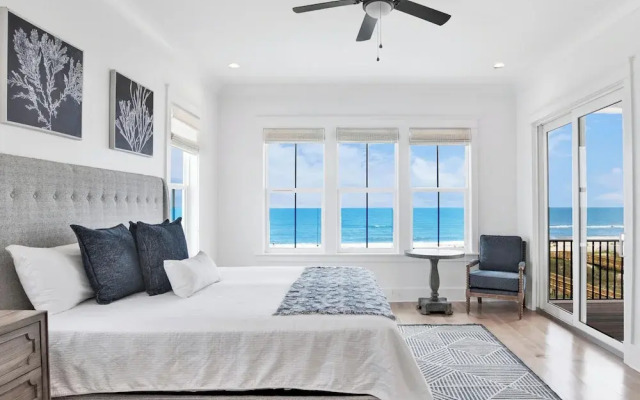 Luna Azul by Southern Vacation Rentals