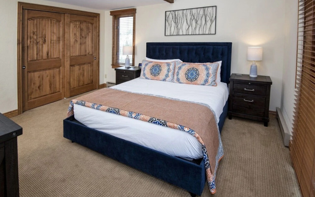 Timberfalls 1706 3 Bedroom Condo by RedAwning