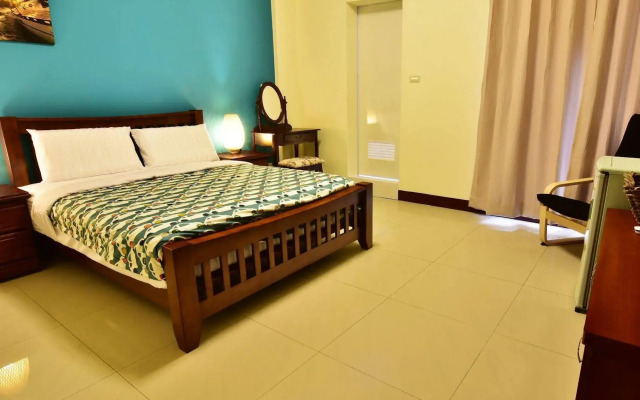 Happy Stays Inn