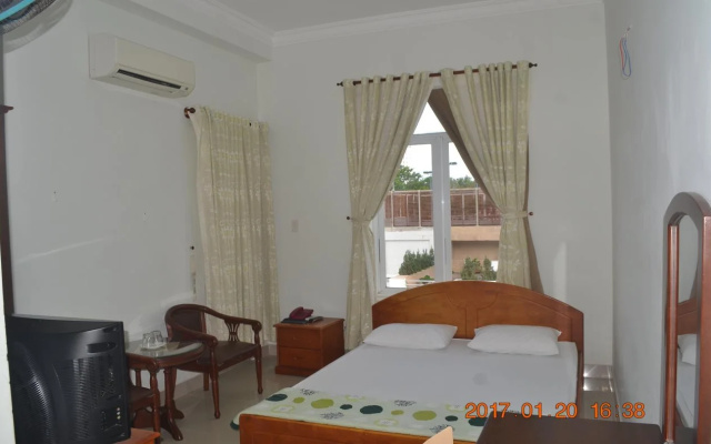 Son Ha Hotel