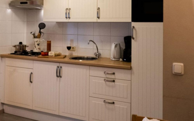 Modern Apartment Near Geuldal Epen