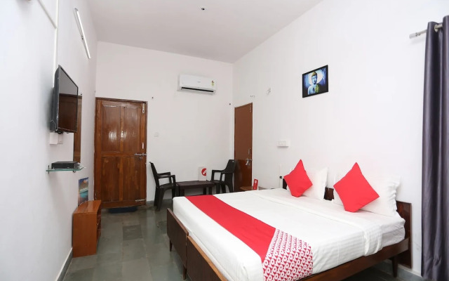 OYO 22249 Singing Birds Home Stay