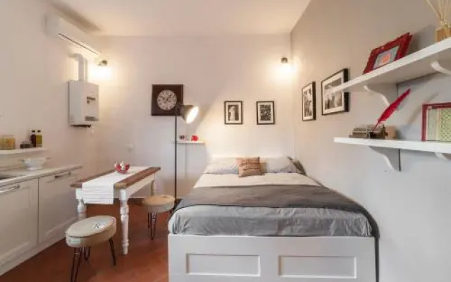 Central Pitti Studio Flat
