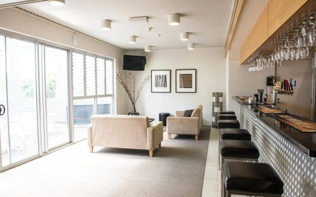 Capella Coach Inn