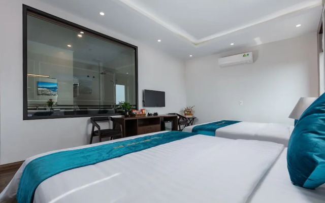 Airport Classic Hotel & Travel