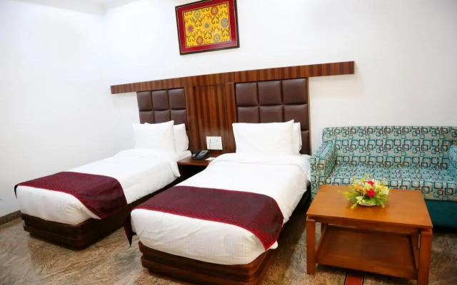 Hotel Silk City