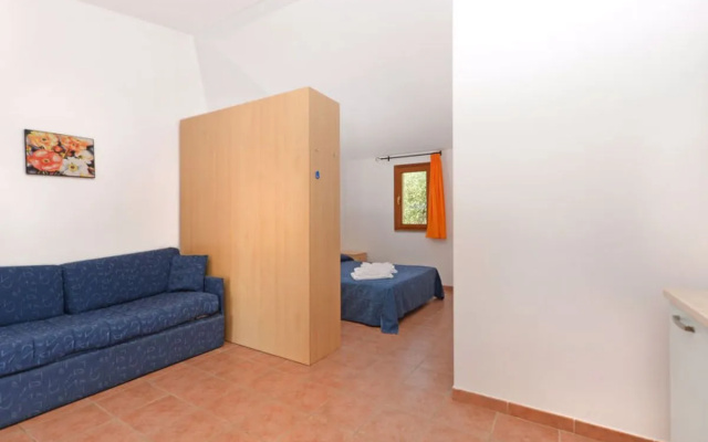 4 Mori, Residence (MUV100)