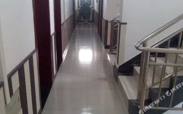 TY E-Sports Hotel (Xi'an Xianyang International Airport)